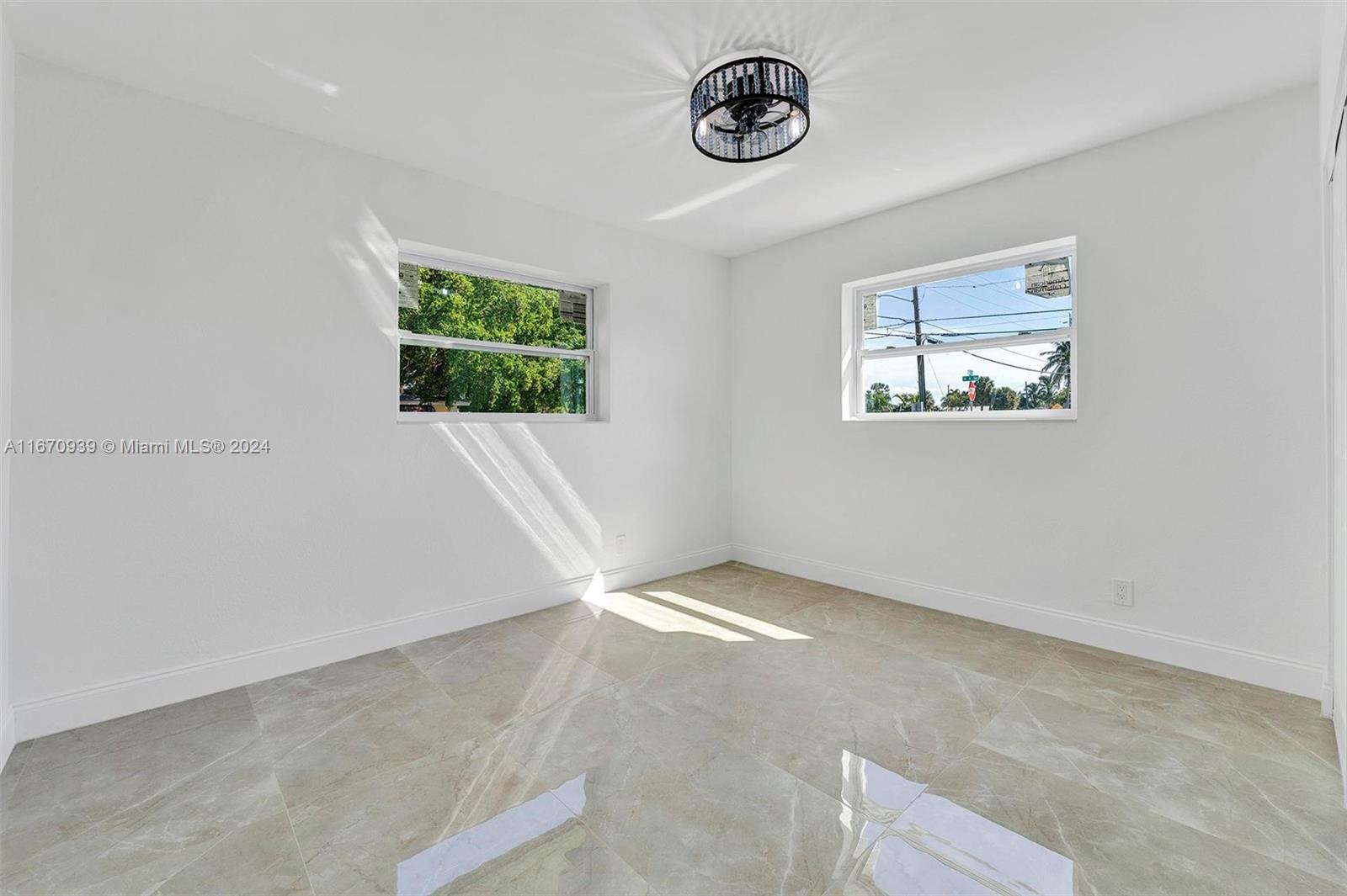 640 SE 5th Ct