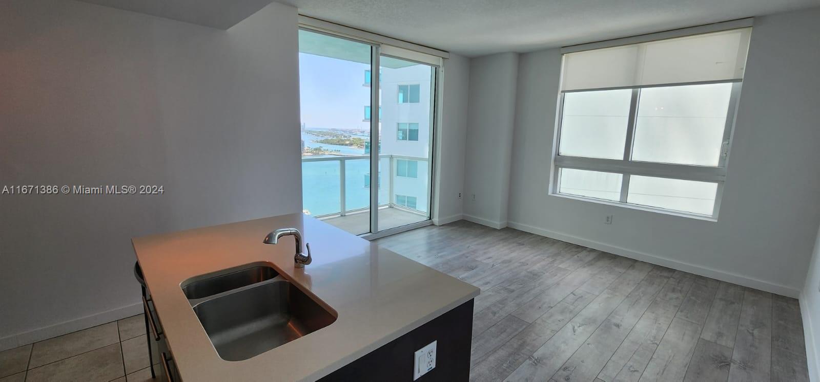 1900 N Bayshore Dr # 2303