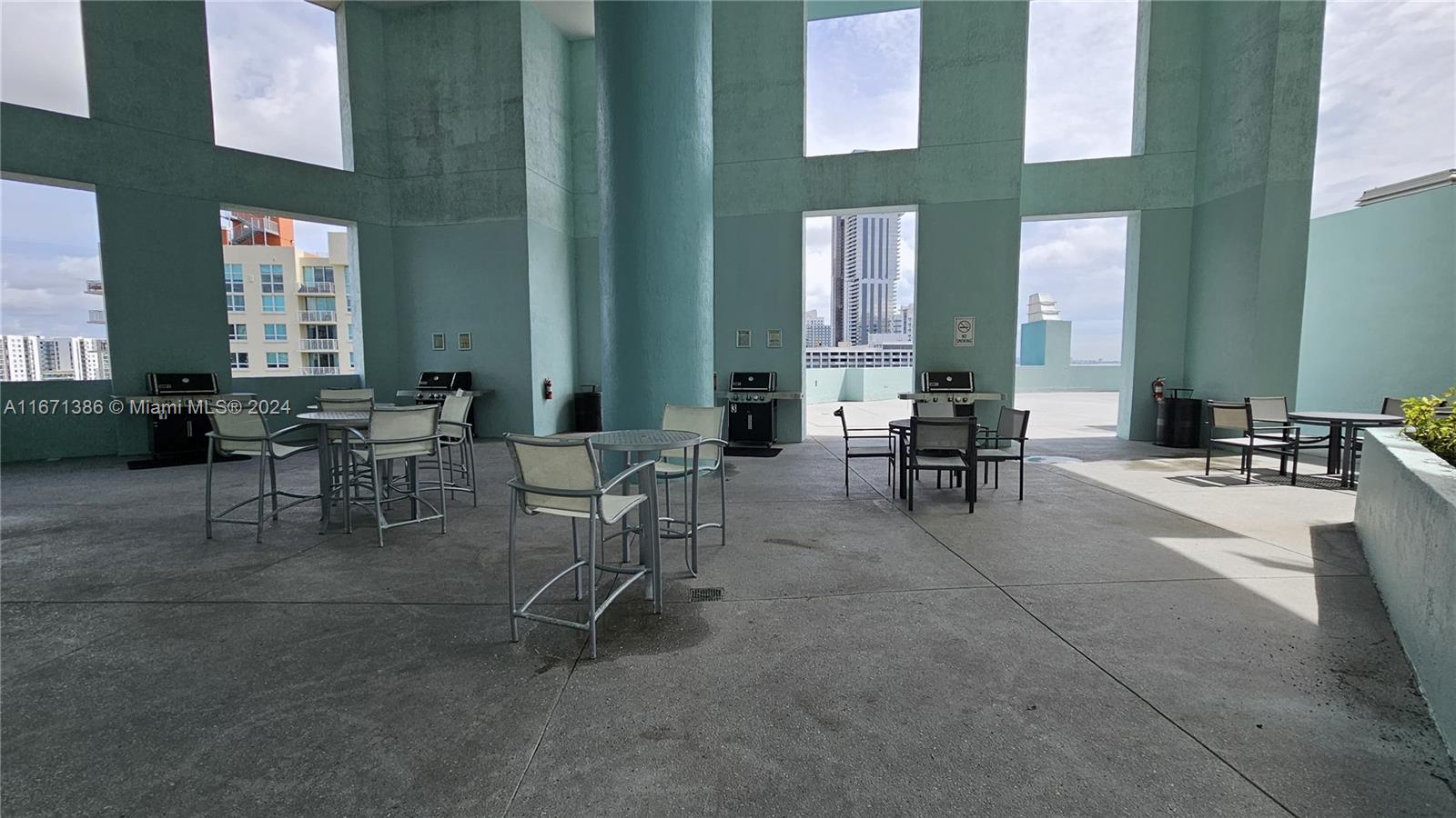 1900 N Bayshore Dr # 2303