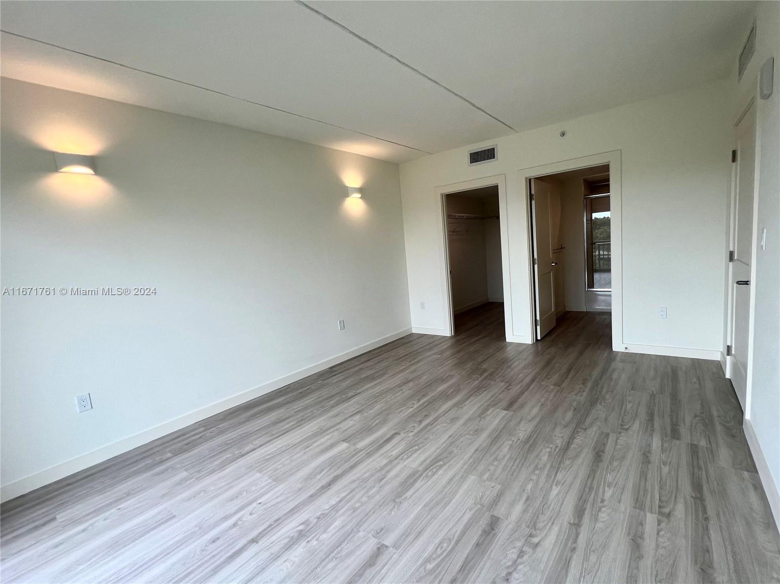 2285 SW 27th St # 507