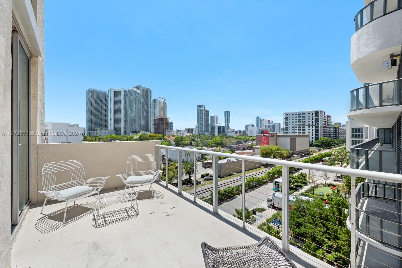 3449 NE 1st Ave # L61
