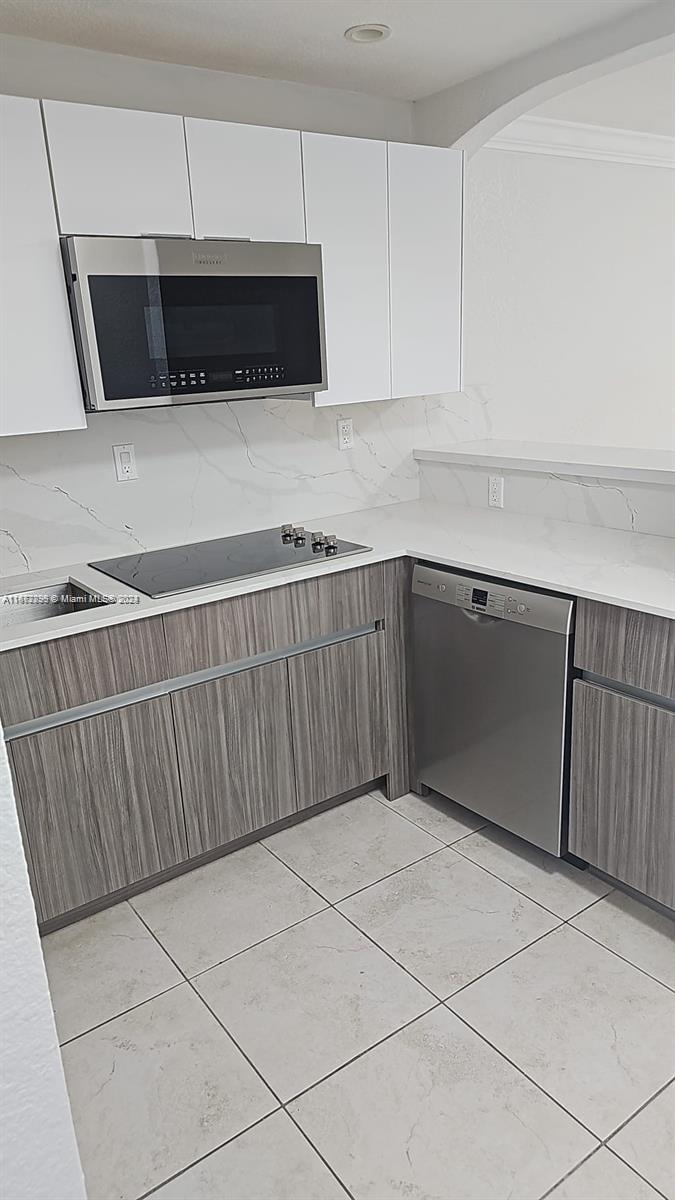 13240 SW 57th Ter # 4 Unit: 12-4