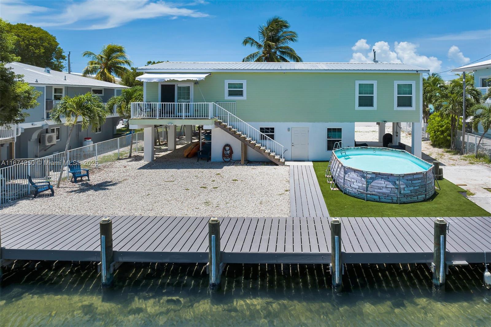 121 Venetian Dr