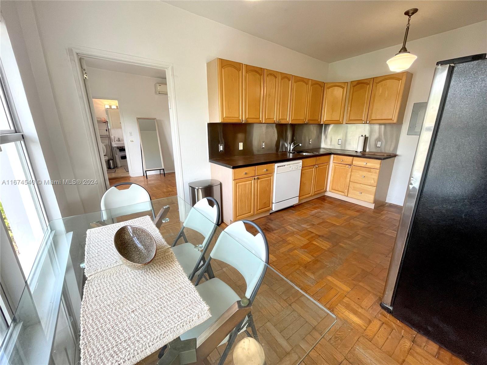 4035 N Meridian Ave # 305