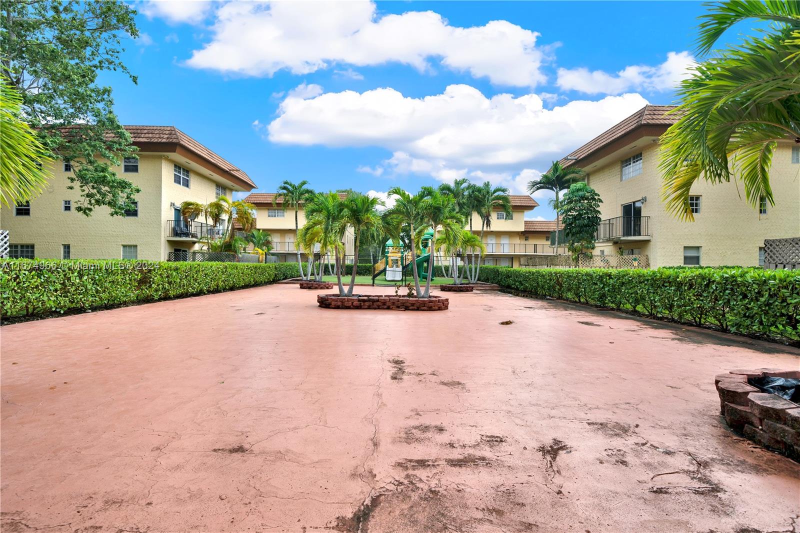 8600 SW 109th Ave # 225 Unit: 4-225