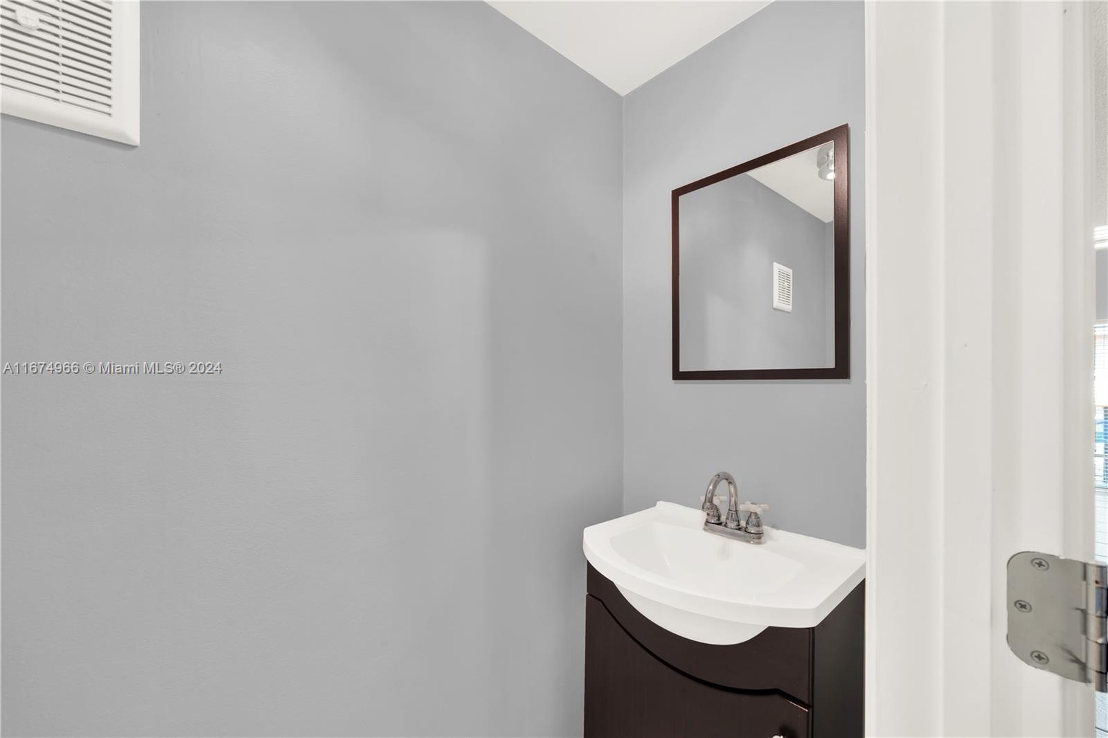8600 SW 109th Ave # 225 Unit: 4-225