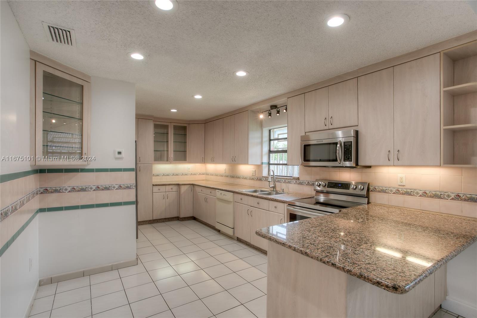 3339 SW 111th Ct Unit: *