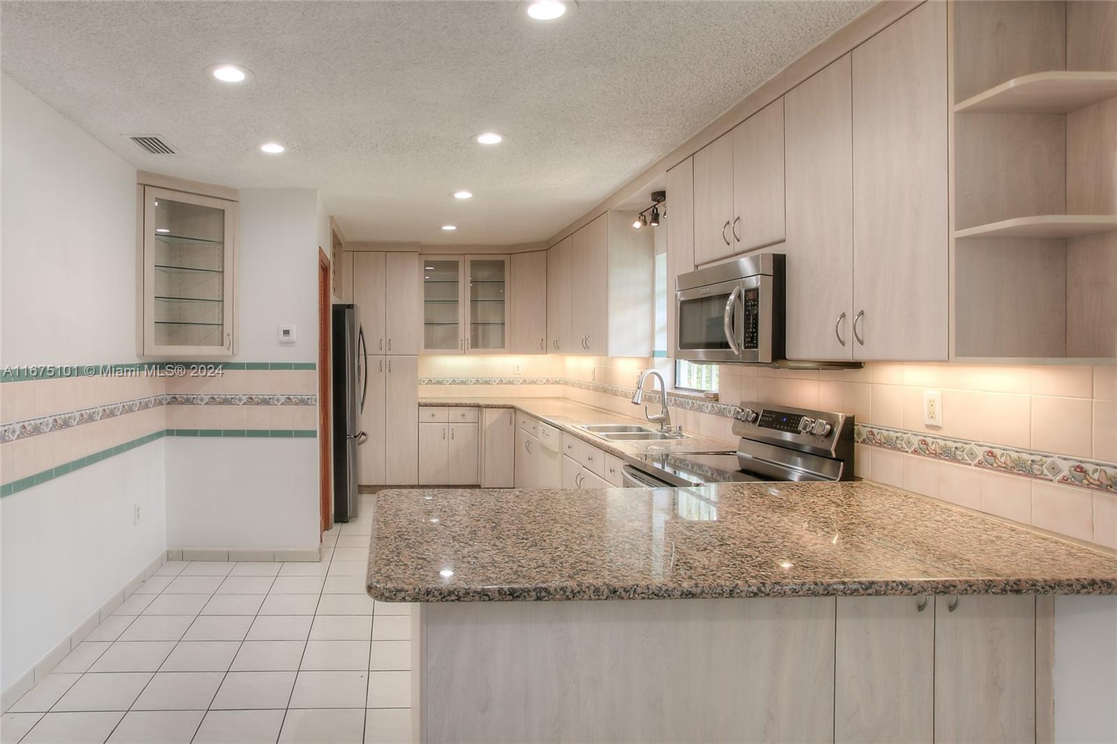 3339 SW 111th Ct Unit: *