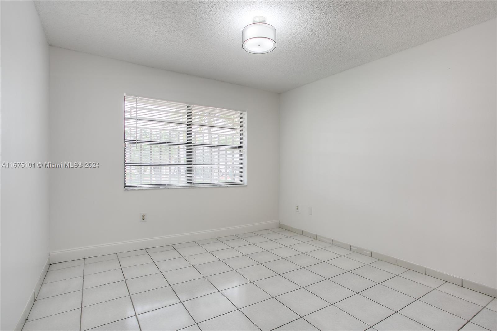 3339 SW 111th Ct Unit: *