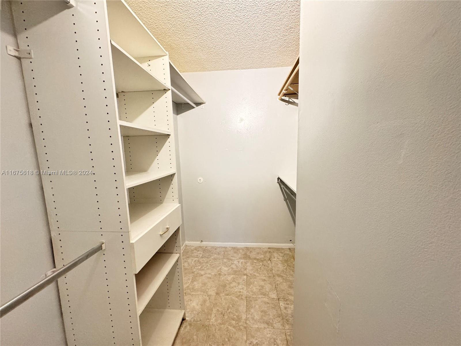 174 NW 92 AV # 106