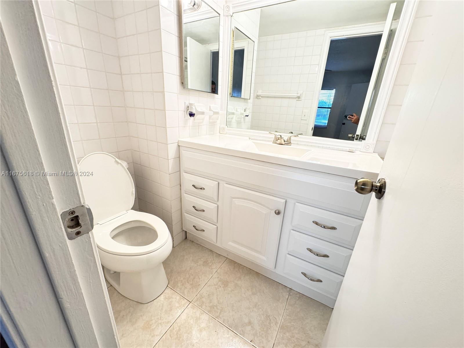 174 NW 92 AV # 106