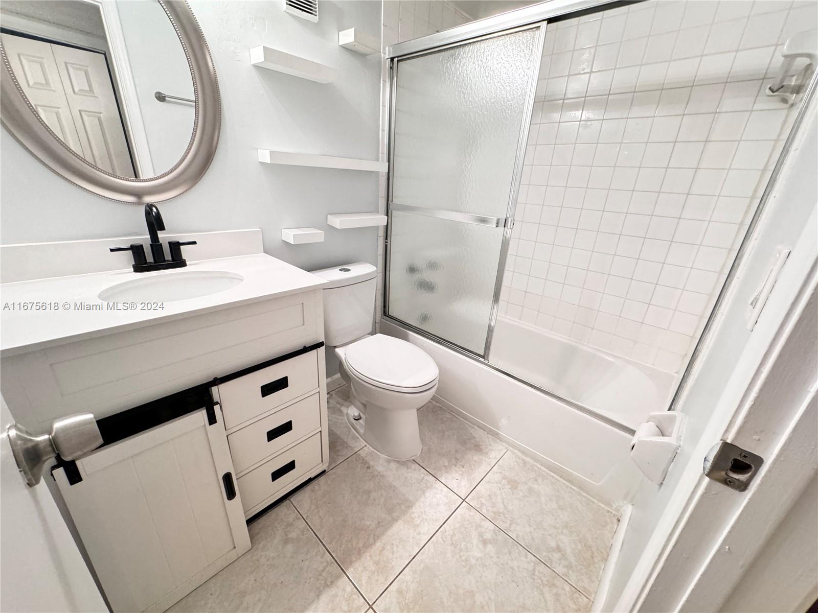 174 NW 92 AV # 106