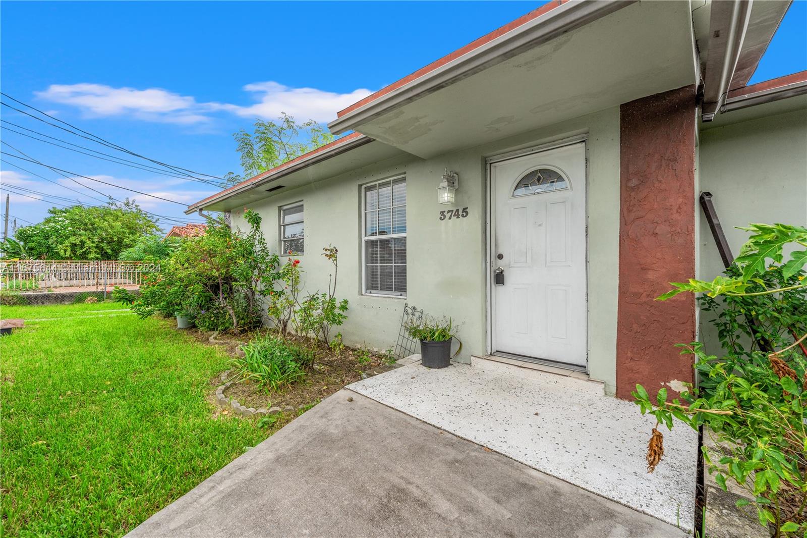3745 SW 87th Pl