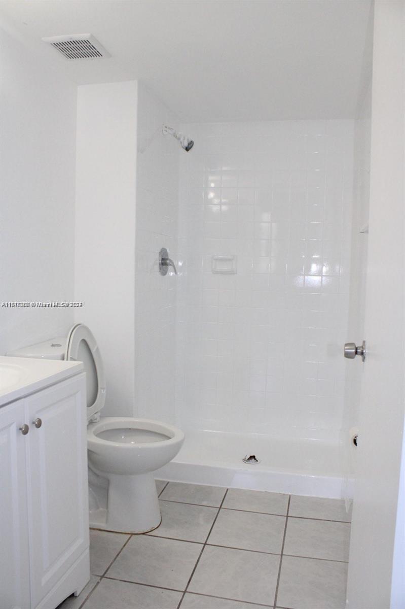 15306 SW 72nd St # 13 Unit: 27-13