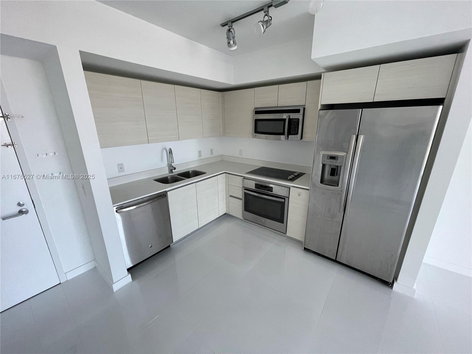 4250 Biscayne Blvd # 1104
