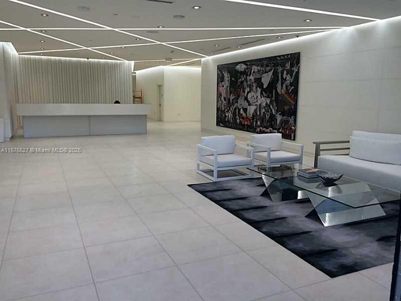 4250 Biscayne Blvd # 1104