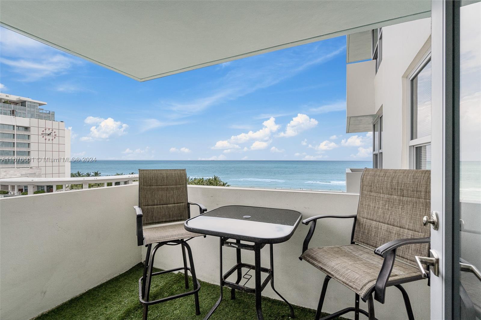 2899 Collins Ave # 1021