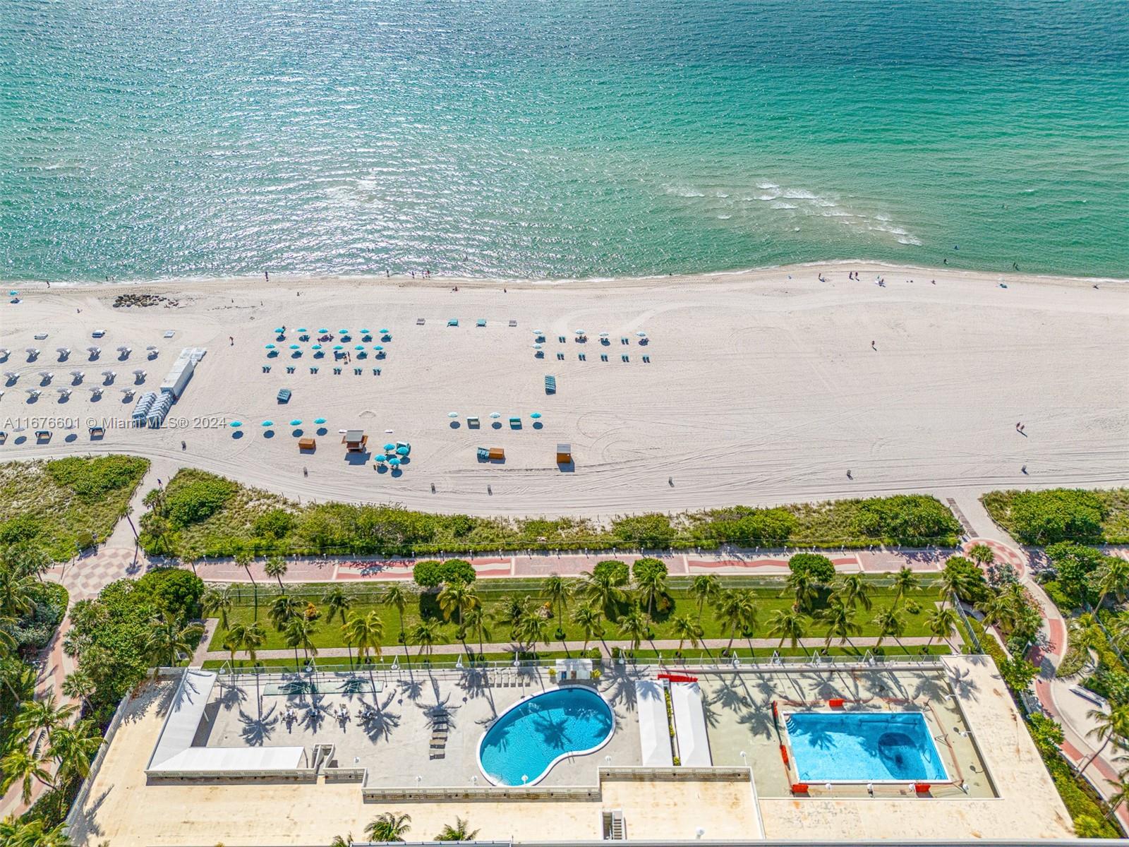 2899 Collins Ave # 1021