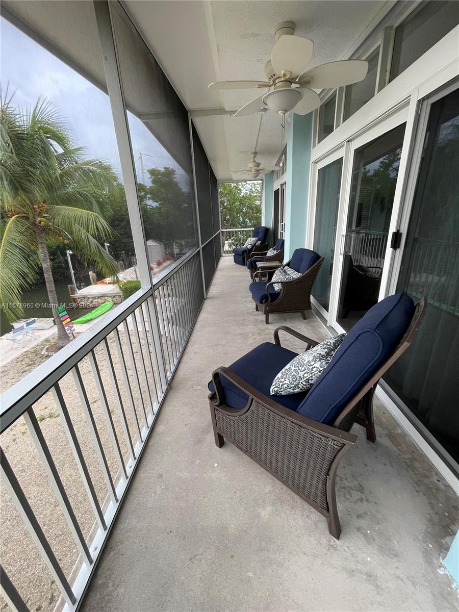 39 Lake Shore Dr