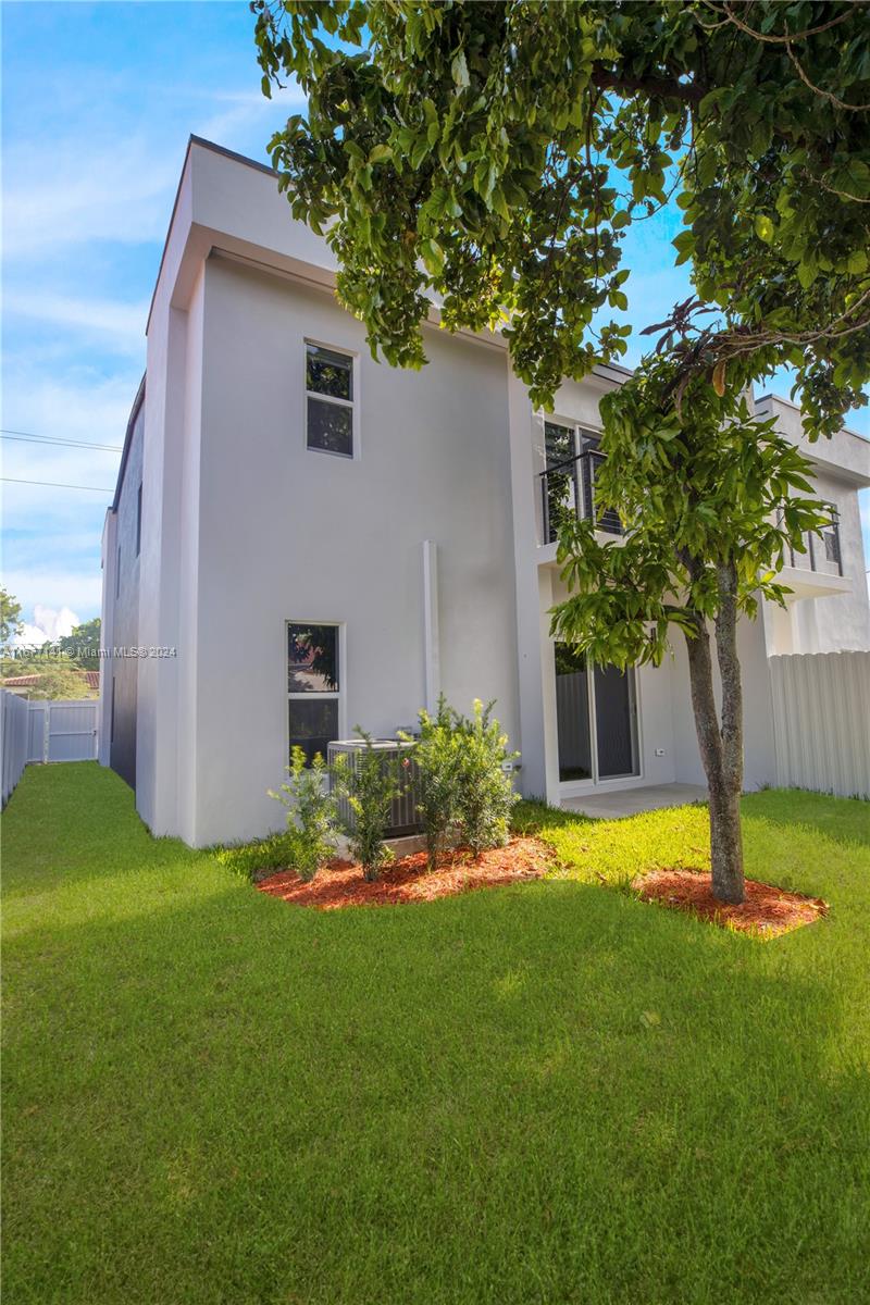3431 SW 16th Ter # 3431