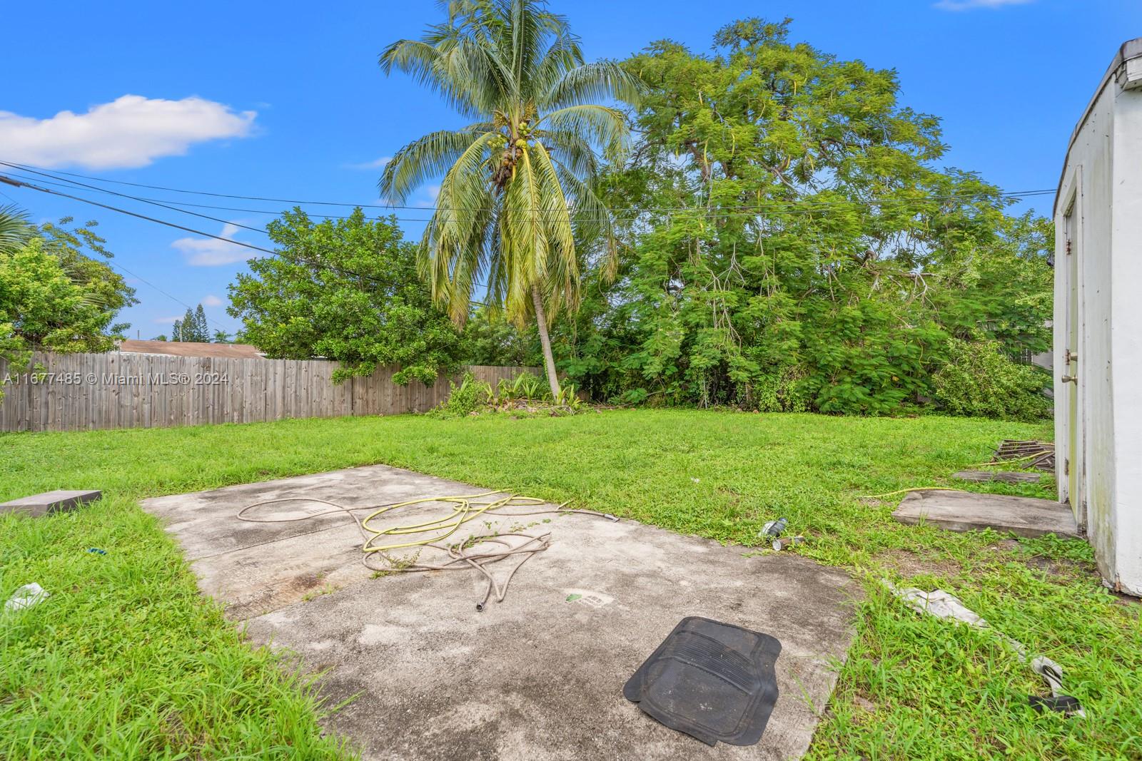 1601 NW 15th St