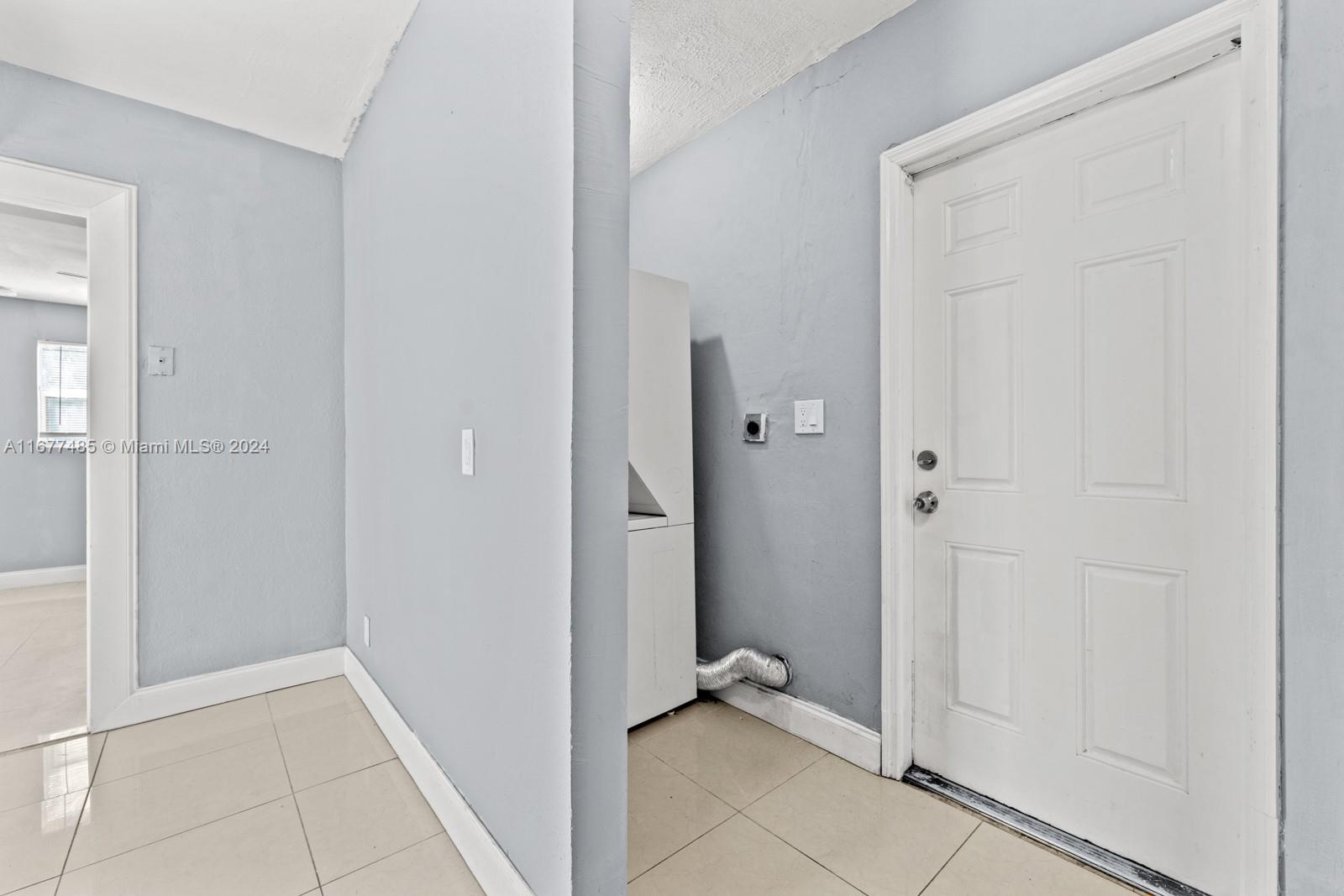 1601 NW 15th St