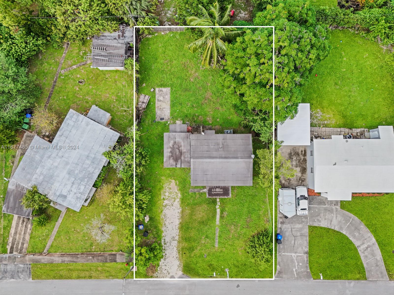 1601 NW 15th St