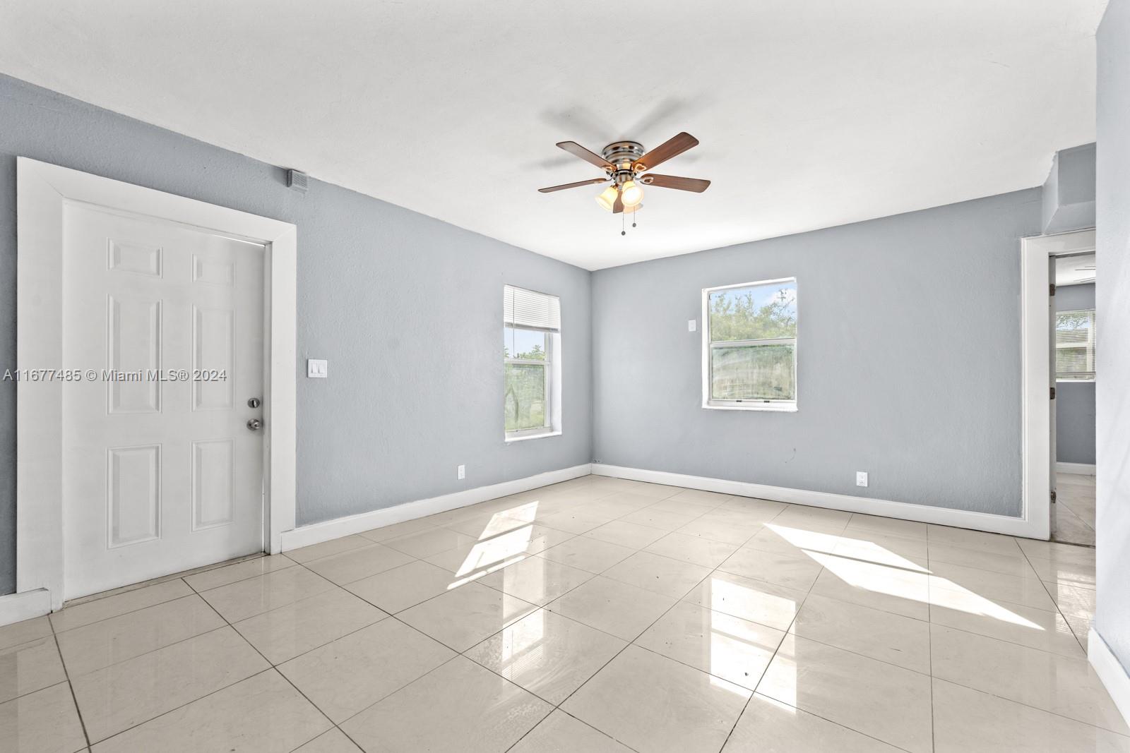 1601 NW 15th St