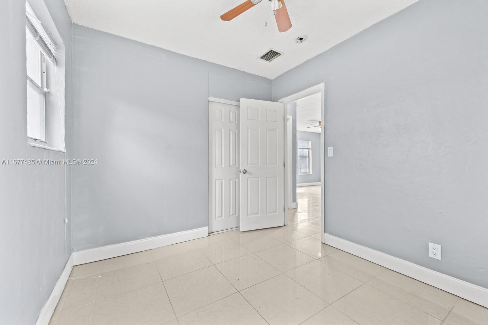 1601 NW 15th St