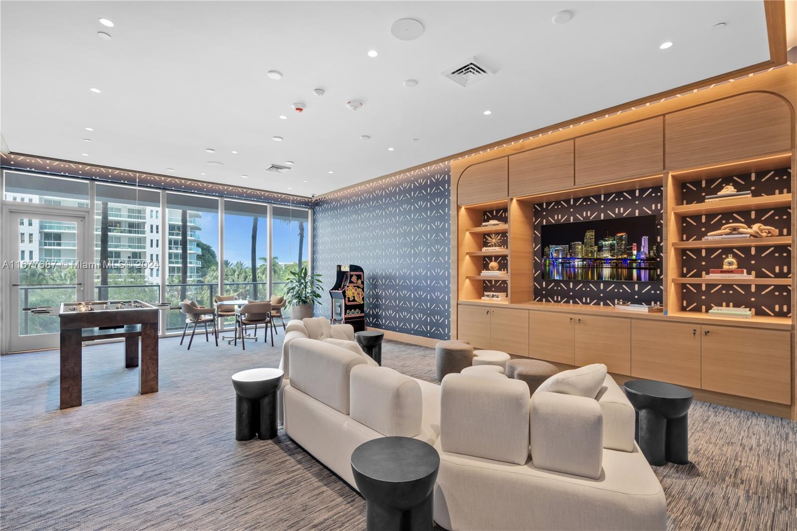 2655 SBayshore # 1506