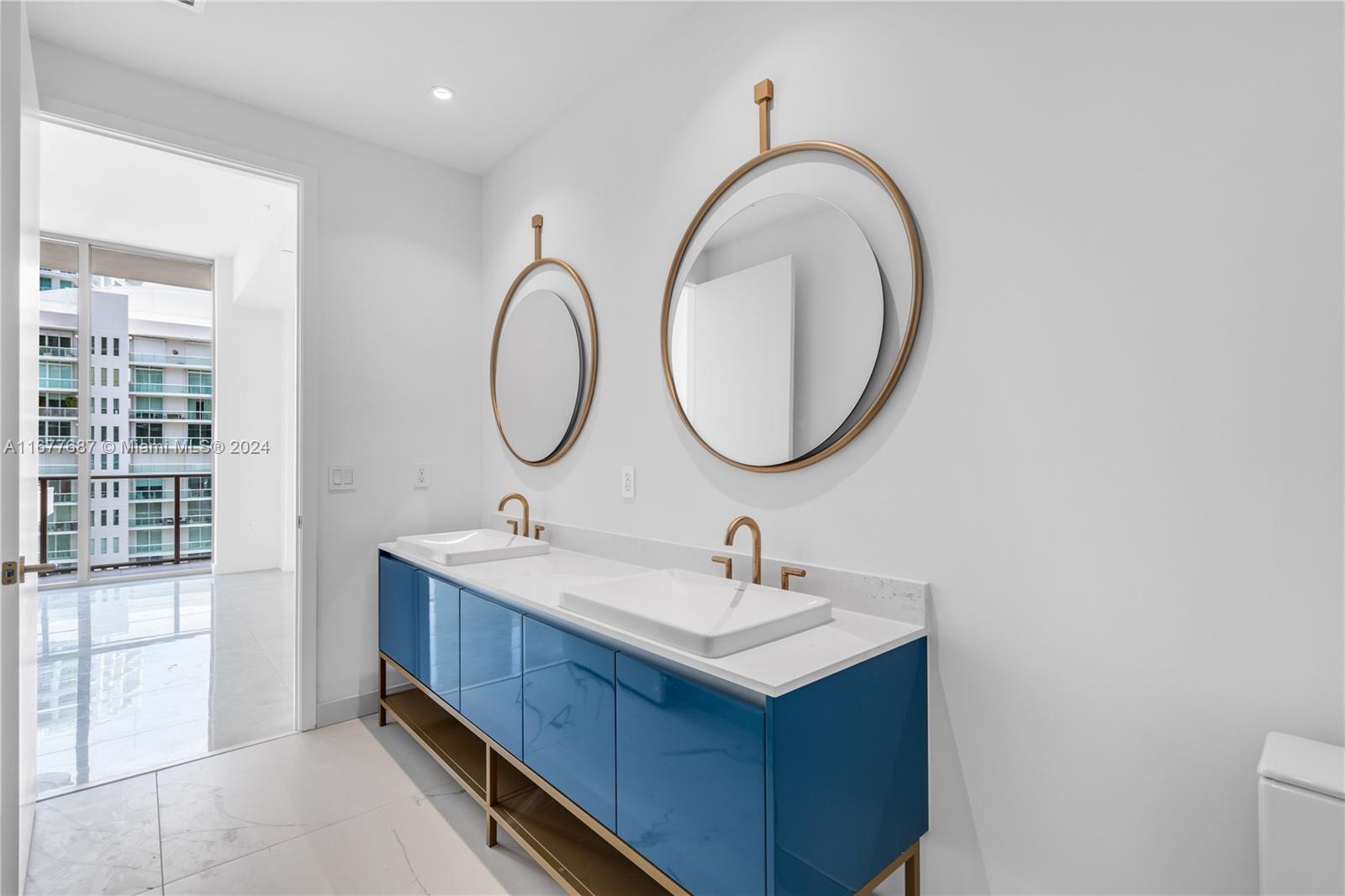 2655 SBayshore # 1506