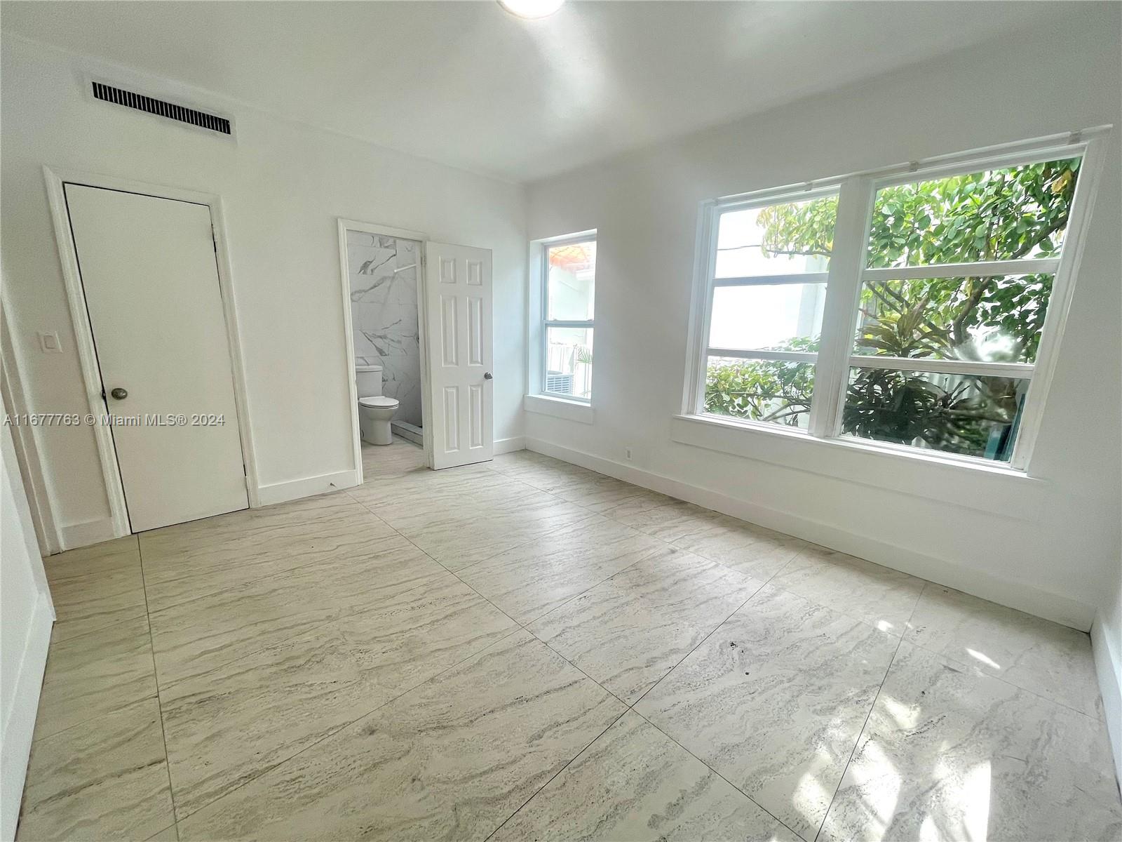 925 Lenox Ave # 2