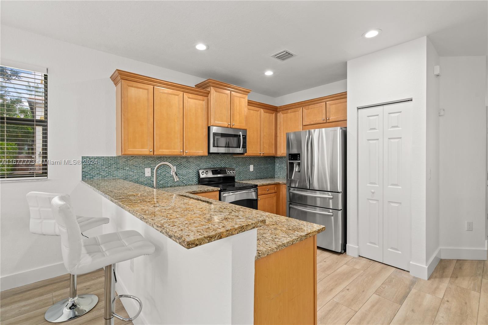 8940 NW 98th Ave # 8940