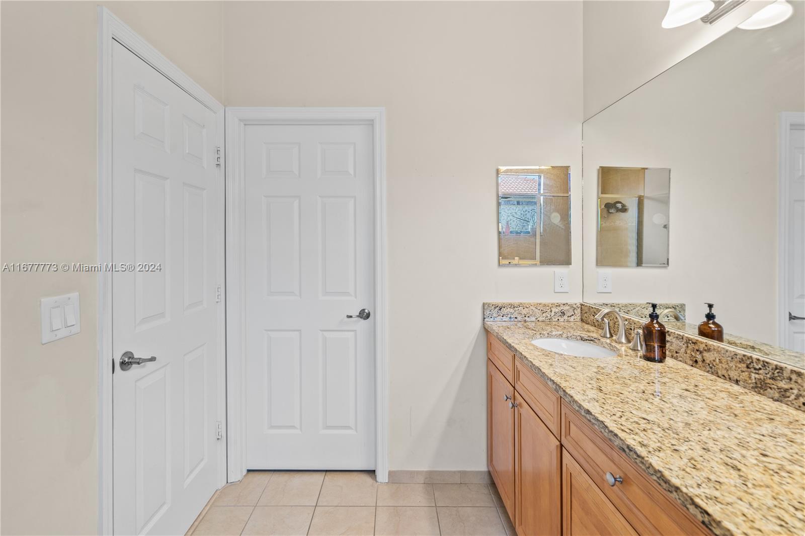 8940 NW 98th Ave # 8940