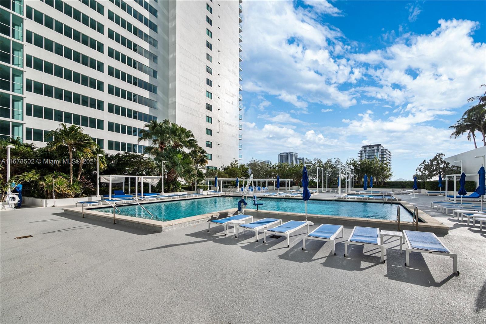 1800 N Bayshore Dr # 4108