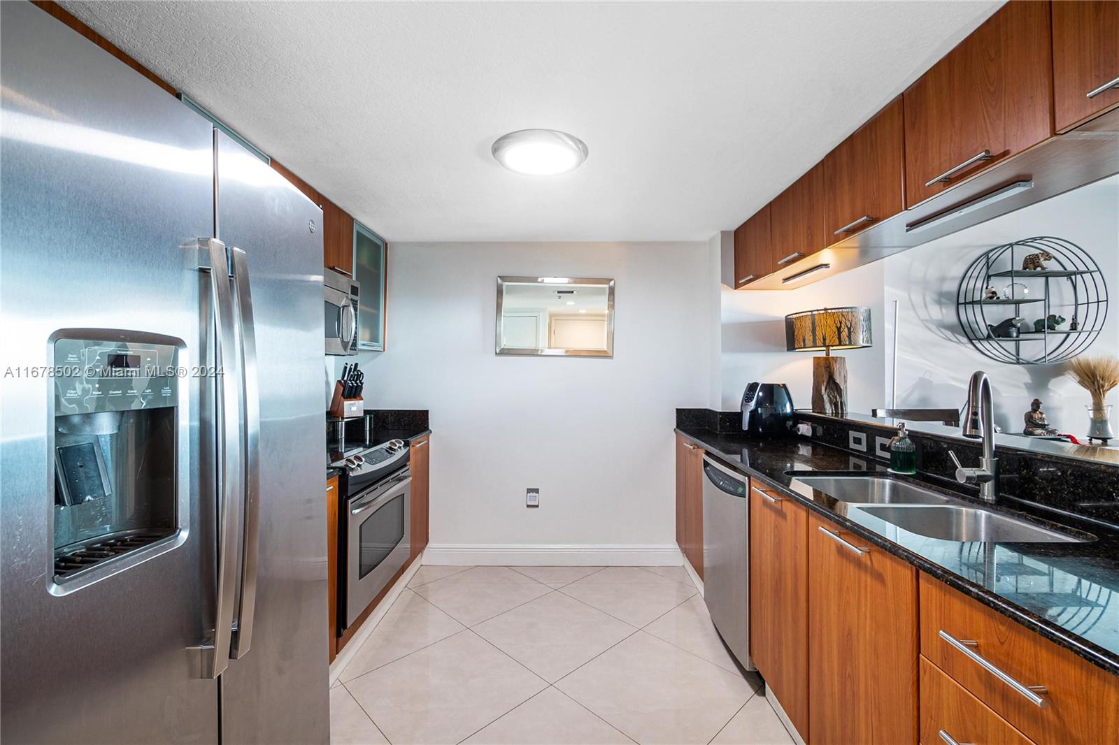1800 N Bayshore Dr # 4108
