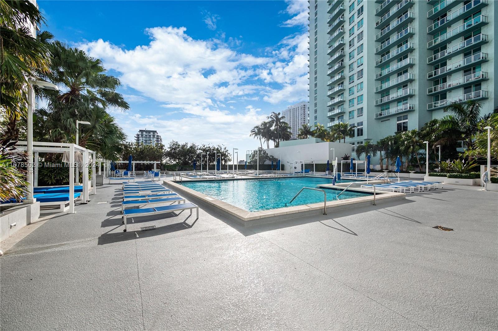 1800 N Bayshore Dr # 4108