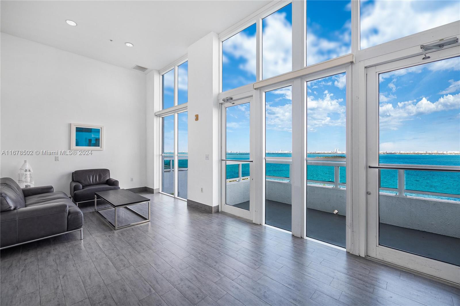 1800 N Bayshore Dr # 4108