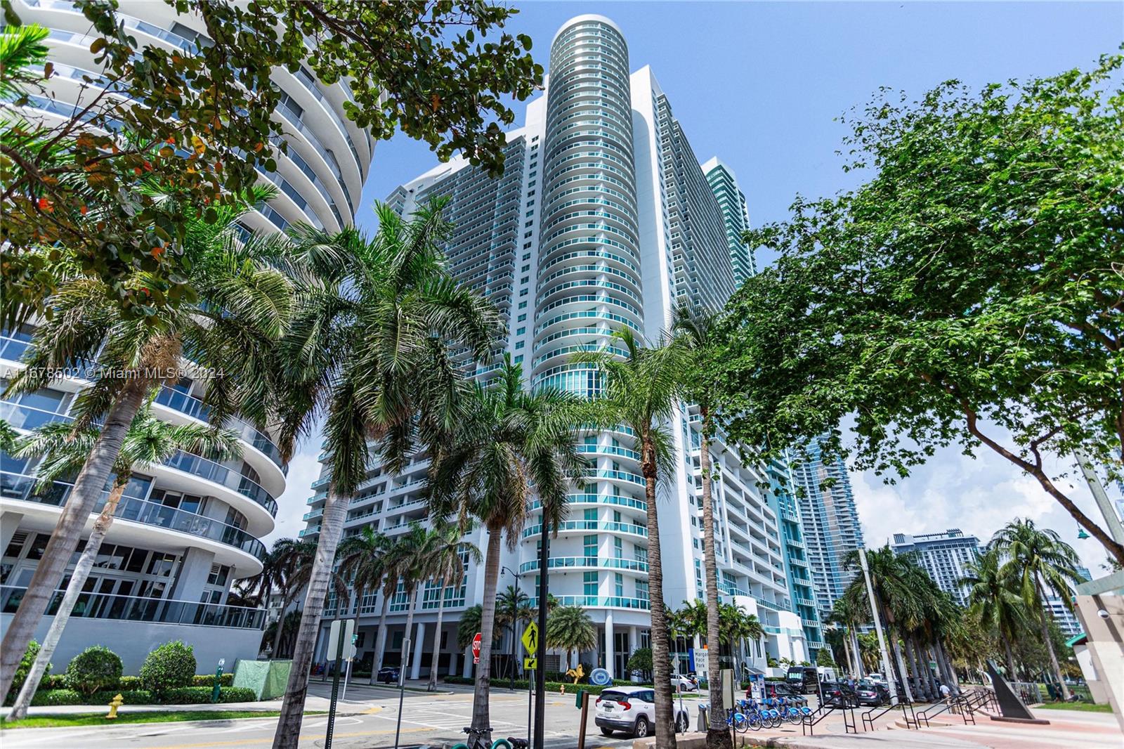 1800 N Bayshore Dr # 4108