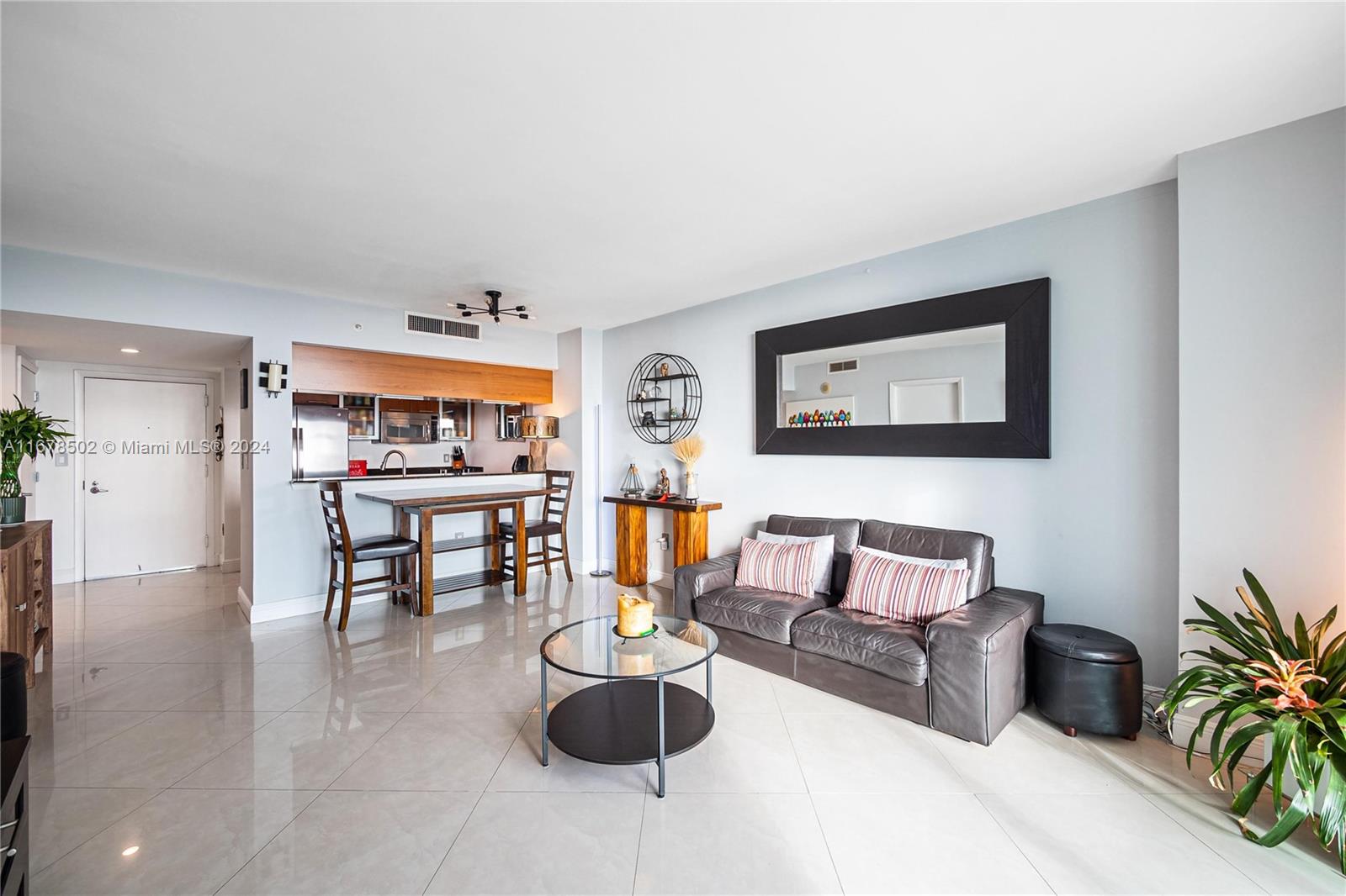 1800 N Bayshore Dr # 4108