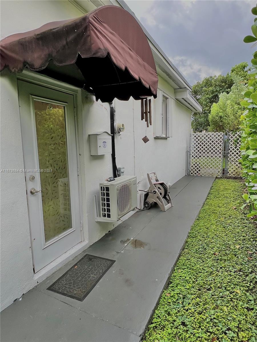 6110 Coral Way