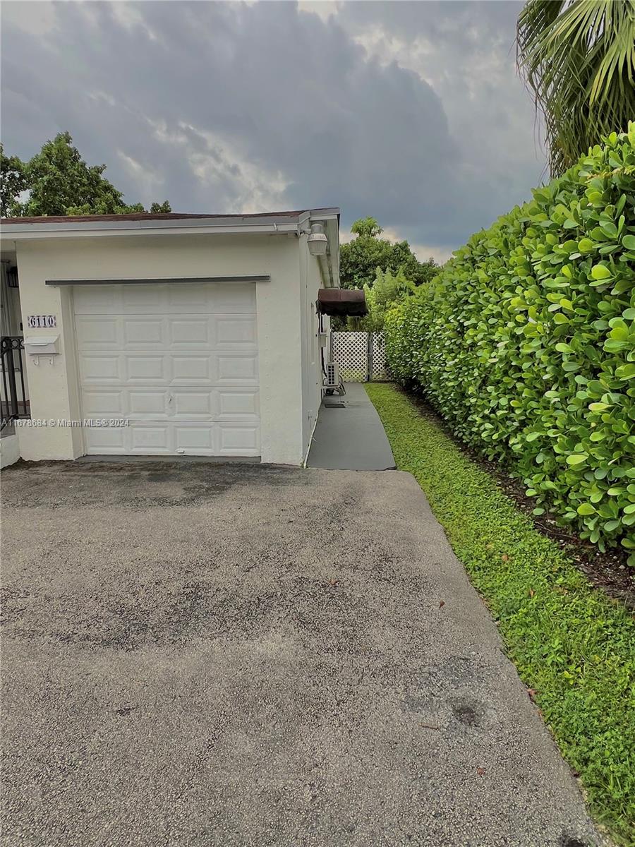 6110 Coral Way