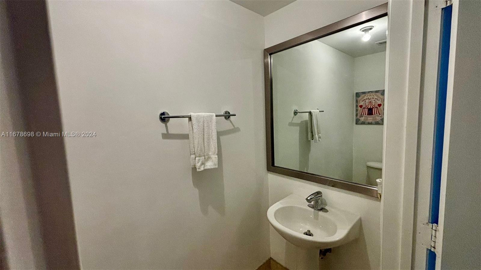 90 SW 3rd St # 2113