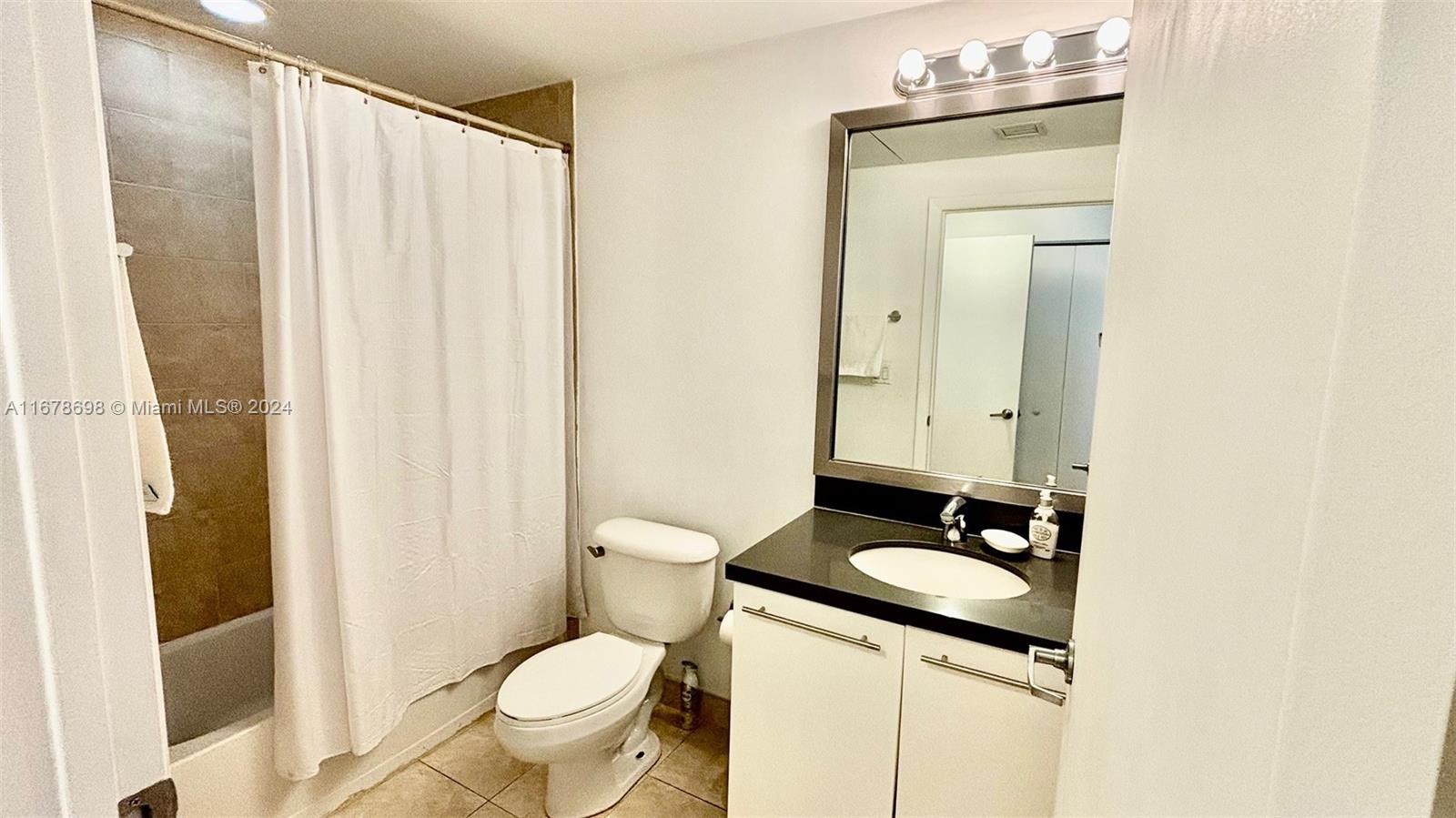 90 SW 3rd St # 2113