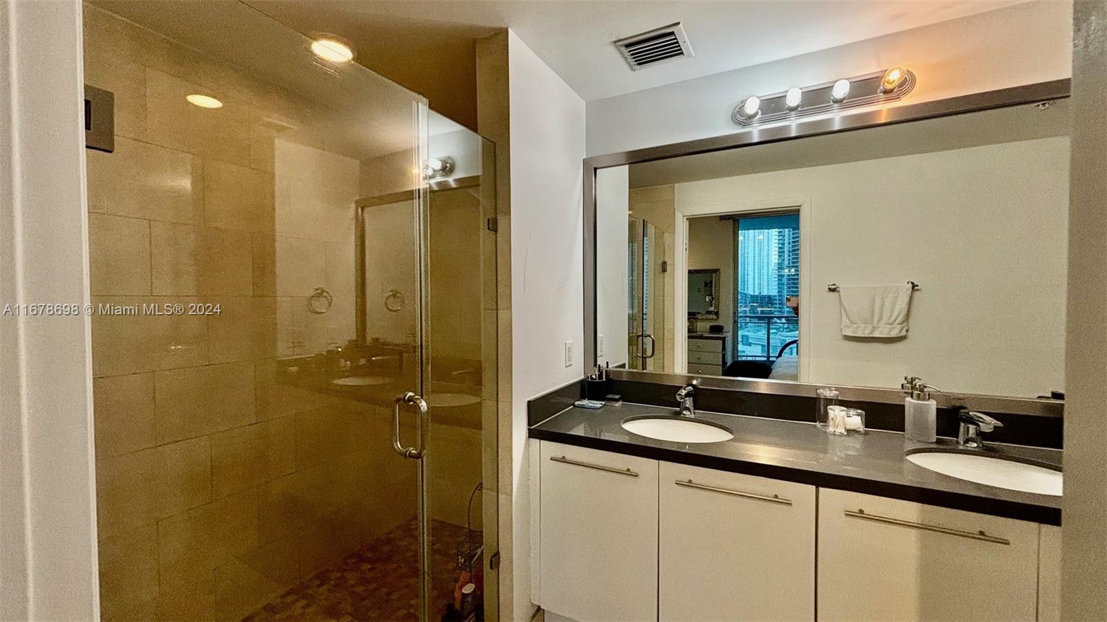90 SW 3rd St # 2113