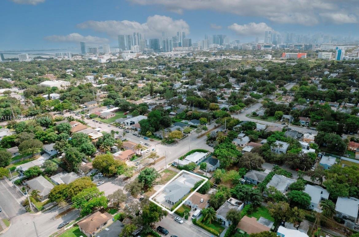 516 NW 47th Ter