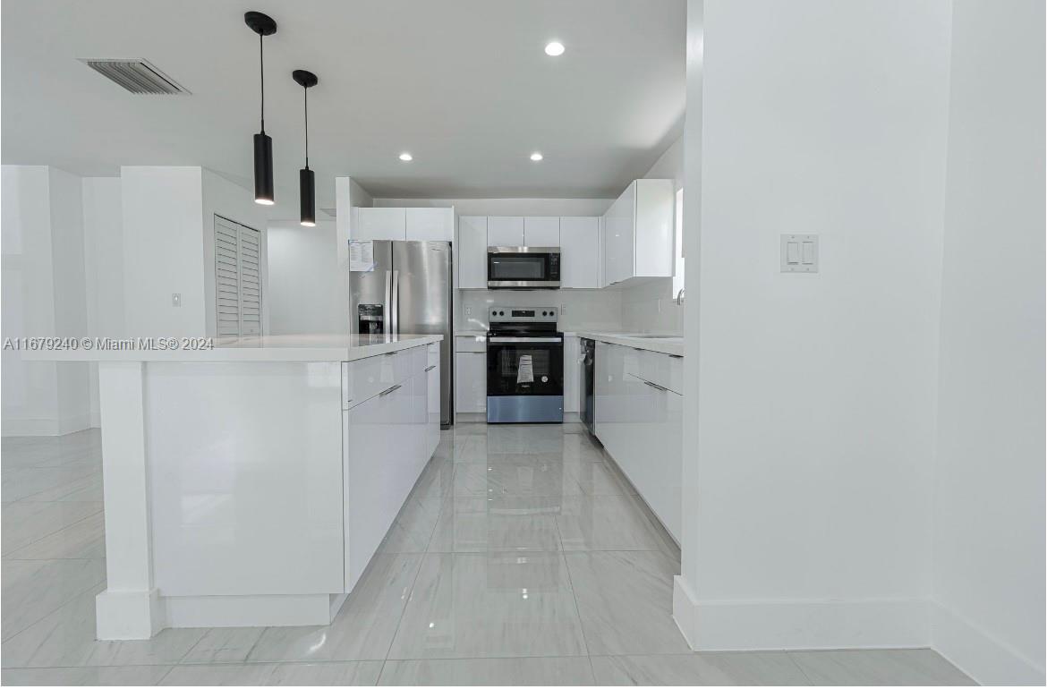 516 NW 47th Ter