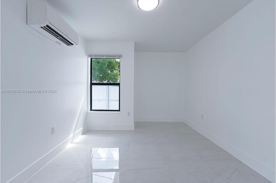 516 NW 47th Ter
