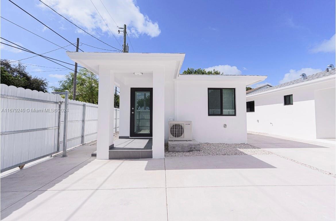 516 NW 47th Ter