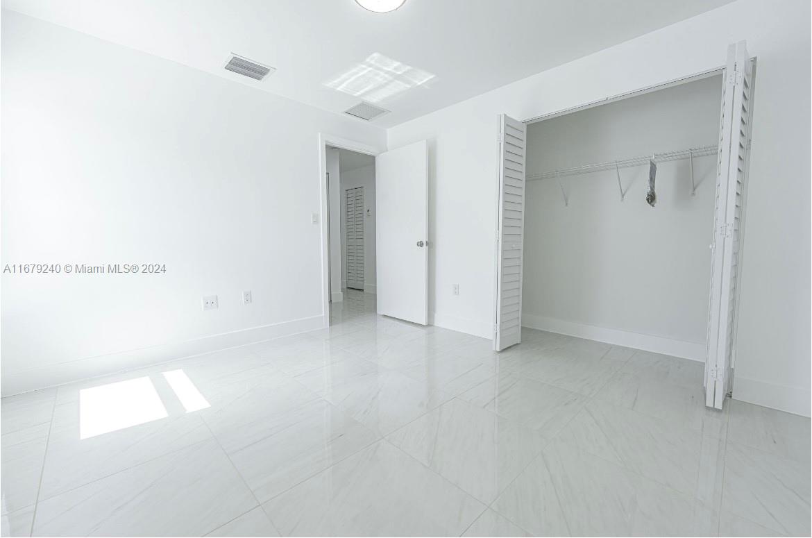 516 NW 47th Ter